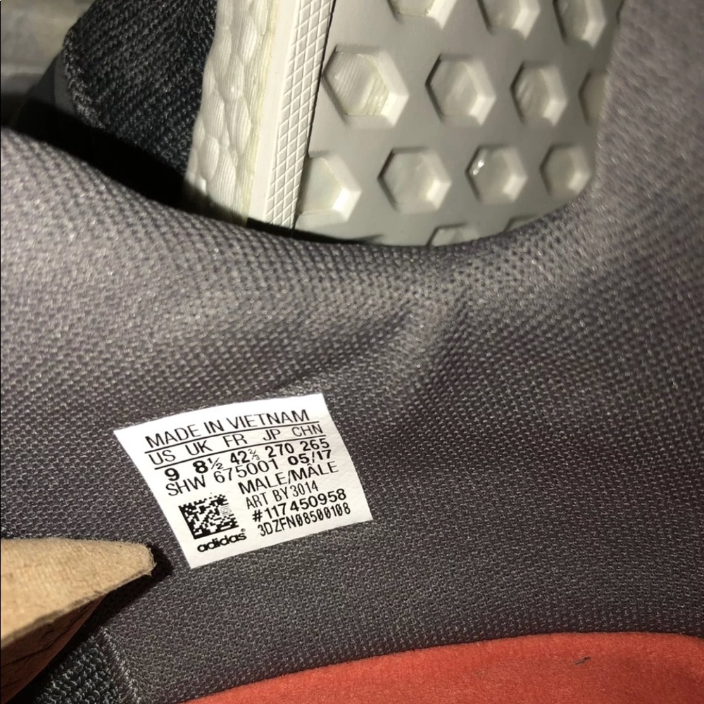 Men’s adidas nmd r2 - Picture 4 of 5